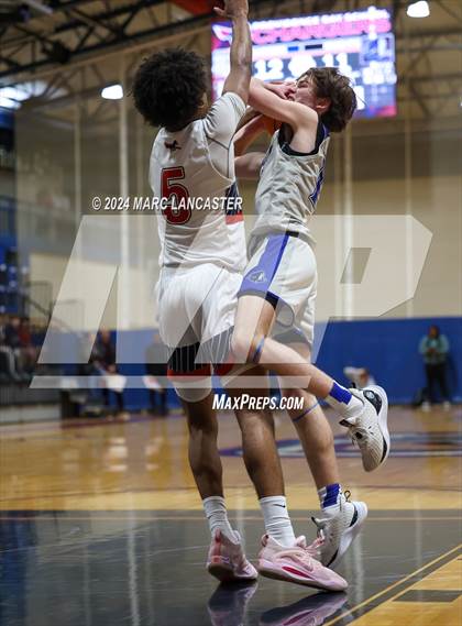 Thumbnail 2 in Charlotte Christian @ Providence Day photogallery.