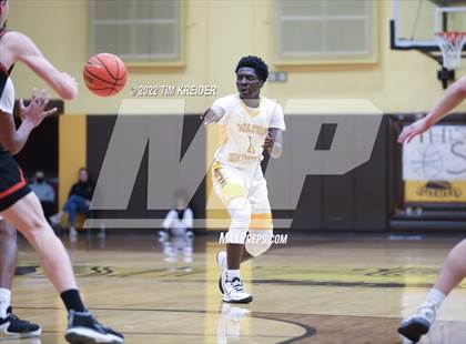 Thumbnail 3 in Palmyra vs. Milton Hershey photogallery.