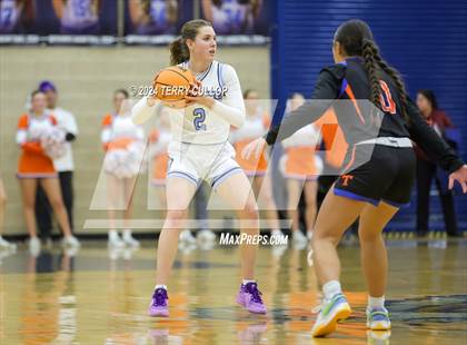 Thumbnail 1 in Timpview @ Salem Hills photogallery.