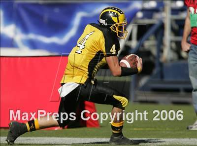 Thumbnail 1 in Santa Fe Christian vs. Mission Bay (SDS D4 Final) photogallery.