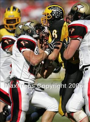 Thumbnail 3 in Santa Fe Christian vs. Mission Bay (SDS D4 Final) photogallery.