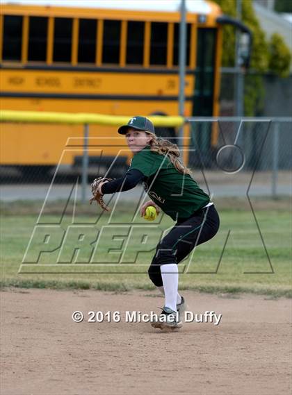 Thumbnail 2 in Independence vs. Tehachapi (CIF CS Semifinal) photogallery.