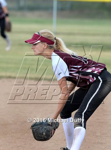 Thumbnail 2 in Independence vs. Tehachapi (CIF CS Semifinal) photogallery.