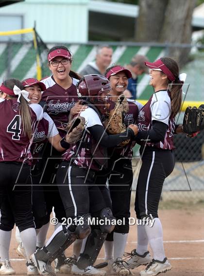 Thumbnail 1 in Independence vs. Tehachapi (CIF CS Semifinal) photogallery.
