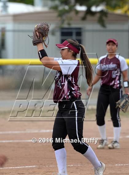 Thumbnail 1 in Independence vs. Tehachapi (CIF CS Semifinal) photogallery.