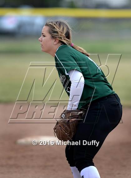 Thumbnail 3 in Independence vs. Tehachapi (CIF CS Semifinal) photogallery.
