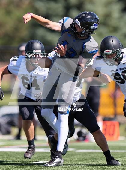 Thumbnail 1 in Fossil Ridge @ Grandview photogallery.