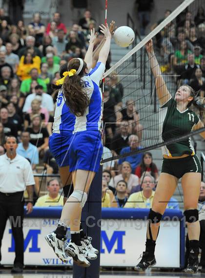 Thumbnail 3 in Horizon vs. Xavier College Prep (AIA D1 Final) photogallery.