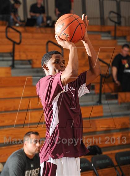 Thumbnail 3 in Cinco Ranch vs Pasadena Memorial (McDonald's Texas Invitational) photogallery.