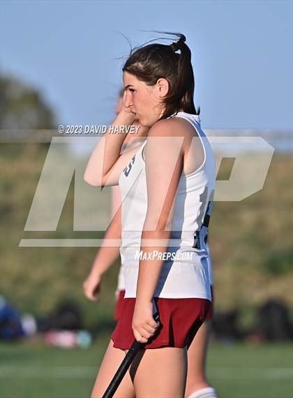 Thumbnail 1 in Arapahoe vs Dakota Ridge (JV) photogallery.