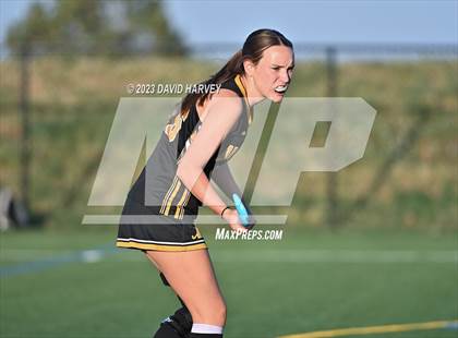 Thumbnail 1 in Arapahoe vs Dakota Ridge (JV) photogallery.