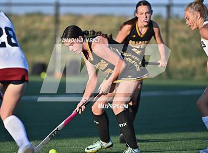 Thumbnail 3 in Arapahoe vs Dakota Ridge (JV) photogallery.