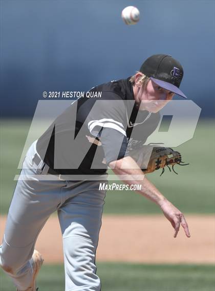 Thumbnail 2 in Royal vs. Rancho Cucamonga (CIF-SS D4 Final) photogallery.