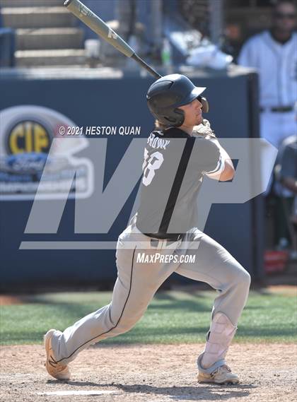 Thumbnail 3 in Royal vs. Rancho Cucamonga (CIF-SS D4 Final) photogallery.
