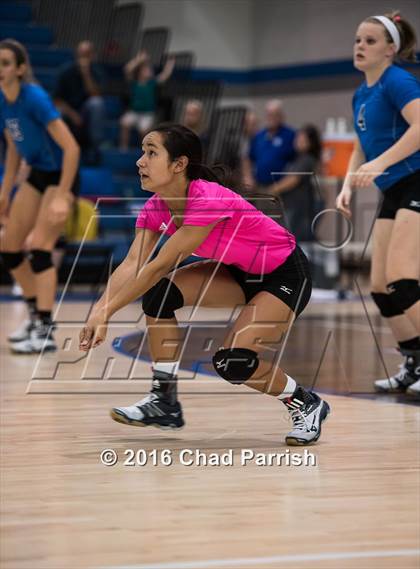 Thumbnail 2 in Crandall @ Rains photogallery.