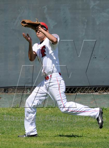 Thumbnail 3 in Sunny Hills vs. Fullerton photogallery.