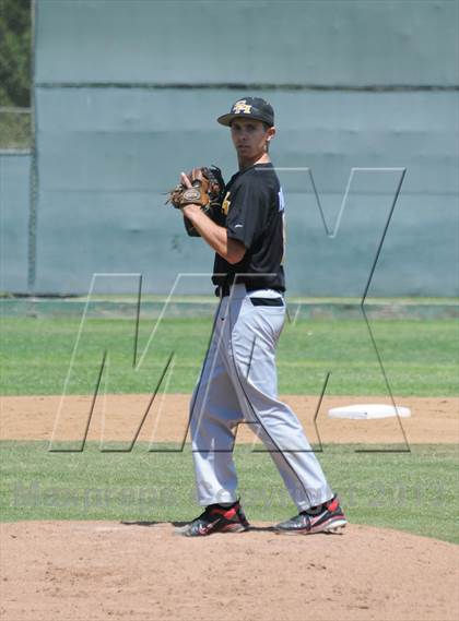 Thumbnail 1 in Sunny Hills vs. Fullerton photogallery.