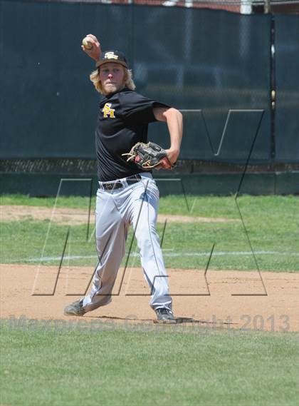 Thumbnail 3 in Sunny Hills vs. Fullerton photogallery.