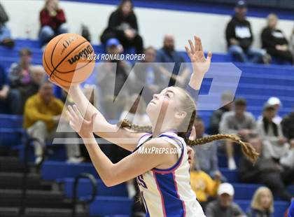 Thumbnail 3 in Lewis County vs. Wren (Low Country Invitational) photogallery.