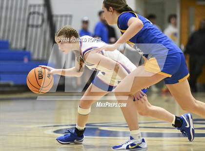Thumbnail 2 in Lewis County vs. Wren (Low Country Invitational) photogallery.