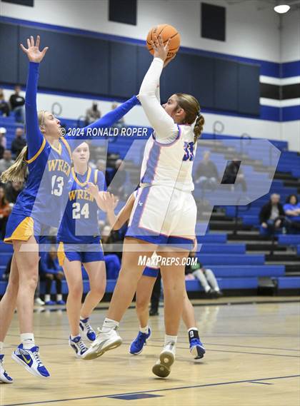Thumbnail 3 in Lewis County vs. Wren (Low Country Invitational) photogallery.
