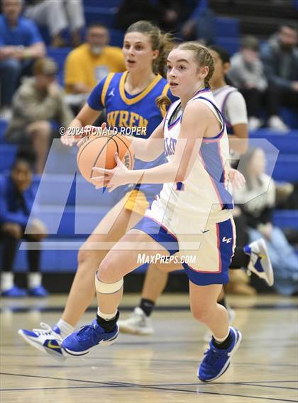 Thumbnail 1 in Lewis County vs. Wren (Low Country Invitational) photogallery.