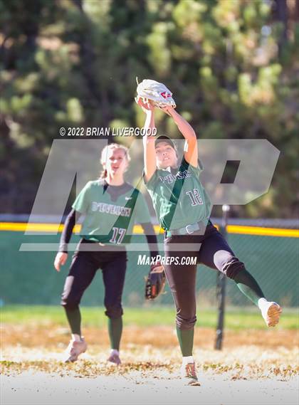 Thumbnail 2 in Roosevelt vs. D'Evelyn (CHSAA 4A Region 6 Playoff) photogallery.