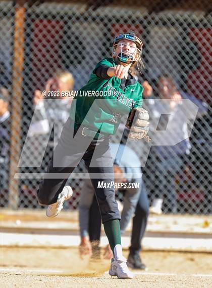 Thumbnail 2 in Roosevelt vs. D'Evelyn (CHSAA 4A Region 6 Playoff) photogallery.