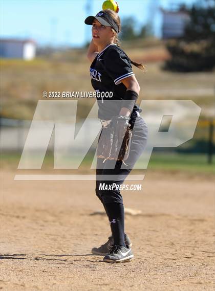 Thumbnail 2 in Roosevelt vs. D'Evelyn (CHSAA 4A Region 6 Playoff) photogallery.