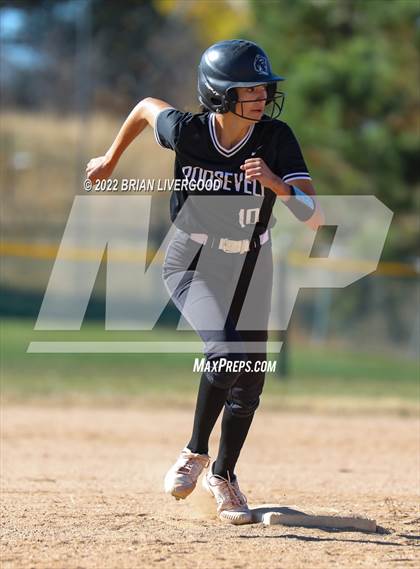 Thumbnail 3 in Roosevelt vs. D'Evelyn (CHSAA 4A Region 6 Playoff) photogallery.