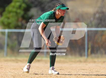 Thumbnail 3 in Roosevelt vs. D'Evelyn (CHSAA 4A Region 6 Playoff) photogallery.