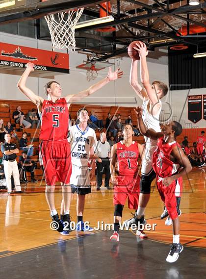 Thumbnail 2 in Lakeland Christian vs. Victory Christian Academy photogallery.