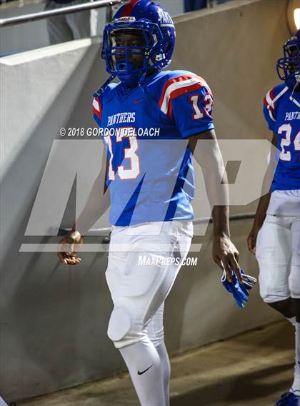Thumbnail 1 in Lamar vs. Duncanville  (UIL 6A Regional Playoff) photogallery.