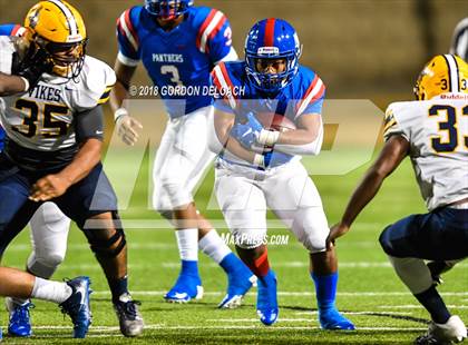 Thumbnail 1 in Lamar vs. Duncanville  (UIL 6A Regional Playoff) photogallery.