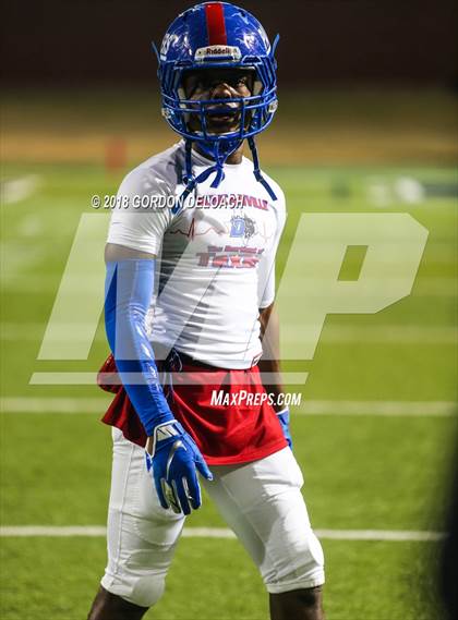 Thumbnail 1 in Lamar vs. Duncanville  (UIL 6A Regional Playoff) photogallery.