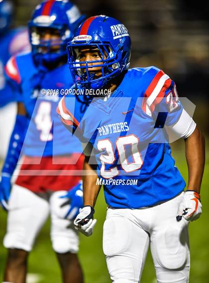 Thumbnail 1 in Lamar vs. Duncanville  (UIL 6A Regional Playoff) photogallery.