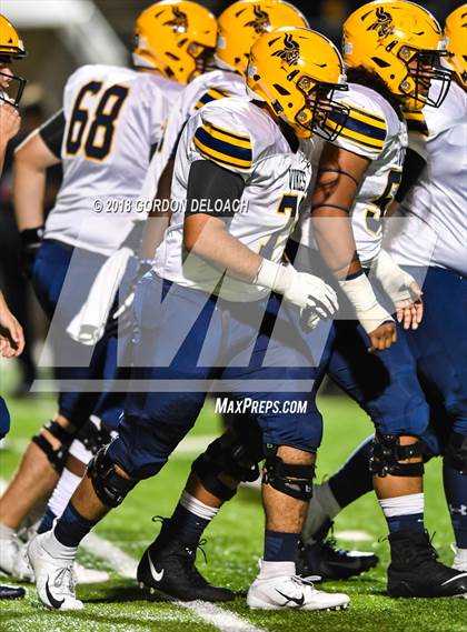 Thumbnail 1 in Lamar vs. Duncanville  (UIL 6A Regional Playoff) photogallery.