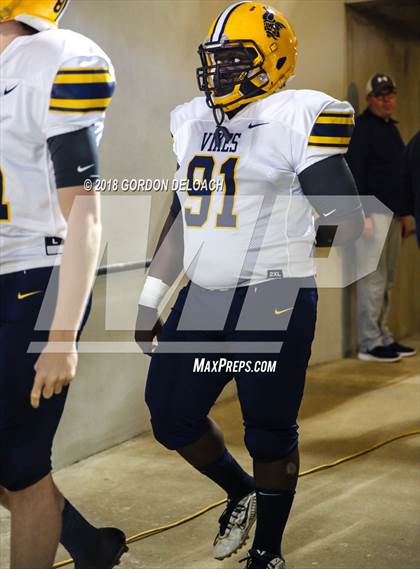 Thumbnail 1 in Lamar vs. Duncanville  (UIL 6A Regional Playoff) photogallery.