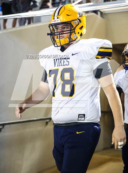 Thumbnail 2 in Lamar vs. Duncanville  (UIL 6A Regional Playoff) photogallery.