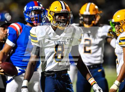 Thumbnail 1 in Lamar vs. Duncanville  (UIL 6A Regional Playoff) photogallery.