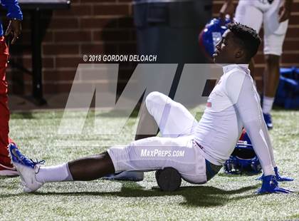 Thumbnail 2 in Lamar vs. Duncanville  (UIL 6A Regional Playoff) photogallery.