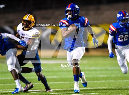 Thumbnail 1 in Lamar vs. Duncanville  (UIL 6A Regional Playoff) photogallery.