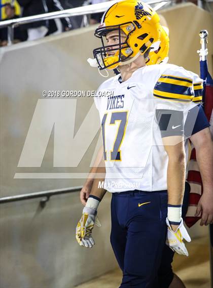 Thumbnail 3 in Lamar vs. Duncanville  (UIL 6A Regional Playoff) photogallery.