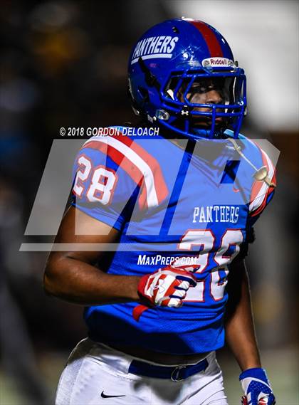 Thumbnail 3 in Lamar vs. Duncanville  (UIL 6A Regional Playoff) photogallery.