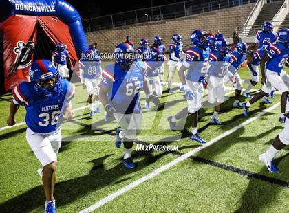 Thumbnail 2 in Lamar vs. Duncanville  (UIL 6A Regional Playoff) photogallery.