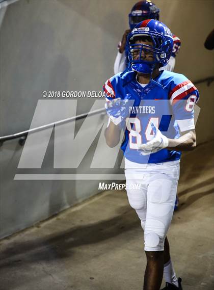 Thumbnail 3 in Lamar vs. Duncanville  (UIL 6A Regional Playoff) photogallery.