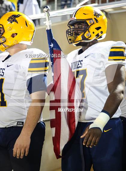 Thumbnail 1 in Lamar vs. Duncanville  (UIL 6A Regional Playoff) photogallery.