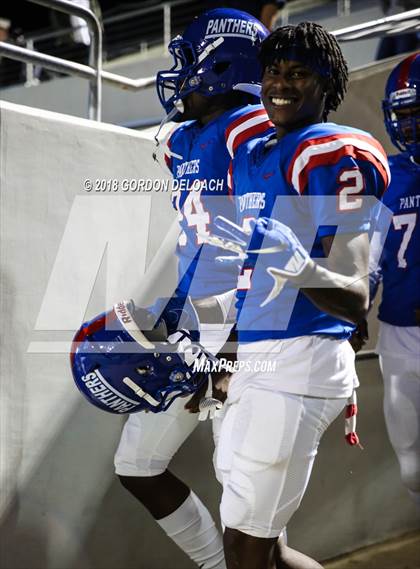 Thumbnail 2 in Lamar vs. Duncanville  (UIL 6A Regional Playoff) photogallery.