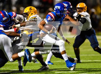 Thumbnail 1 in Lamar vs. Duncanville  (UIL 6A Regional Playoff) photogallery.