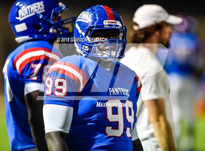 Thumbnail 2 in Lamar vs. Duncanville  (UIL 6A Regional Playoff) photogallery.